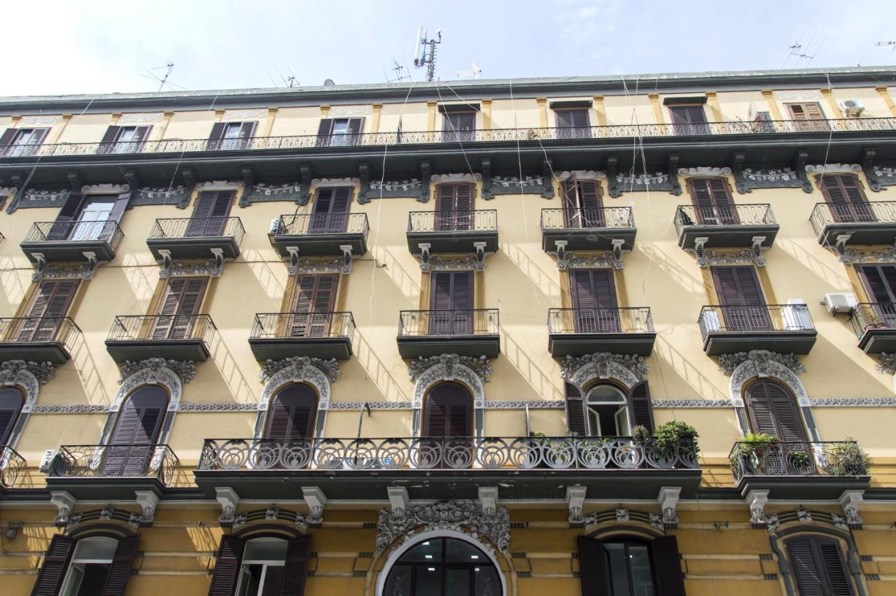B&B La Rosa Dei Venti Naples Exterior photo